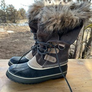 Sorel Women’s size 10 Snow Boots